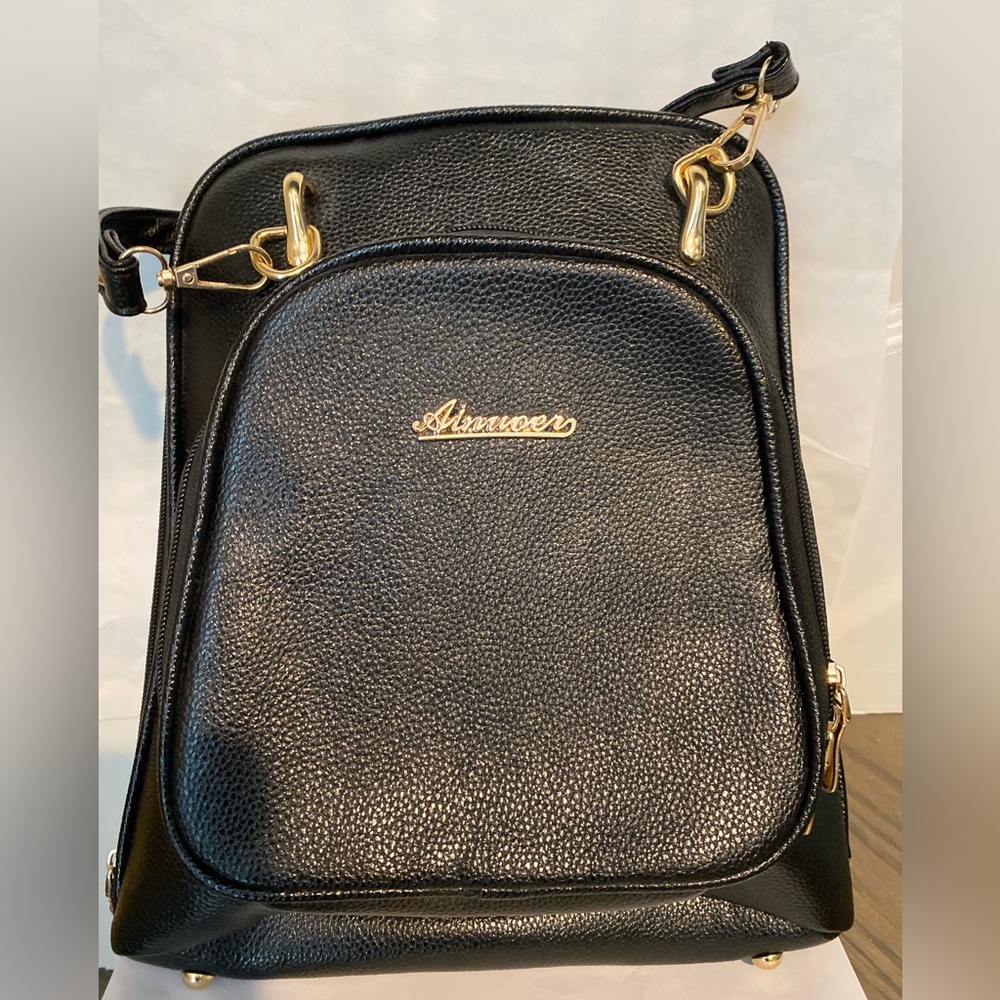 Black multi Compartment Backpack - Picture 4 of 8